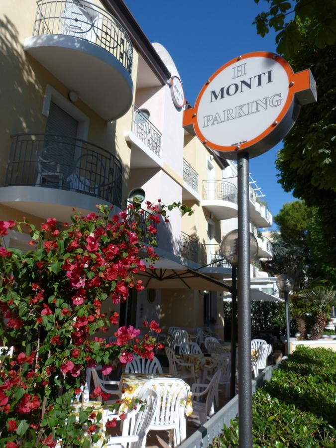 Hotel Monti Riccione Buitenkant foto